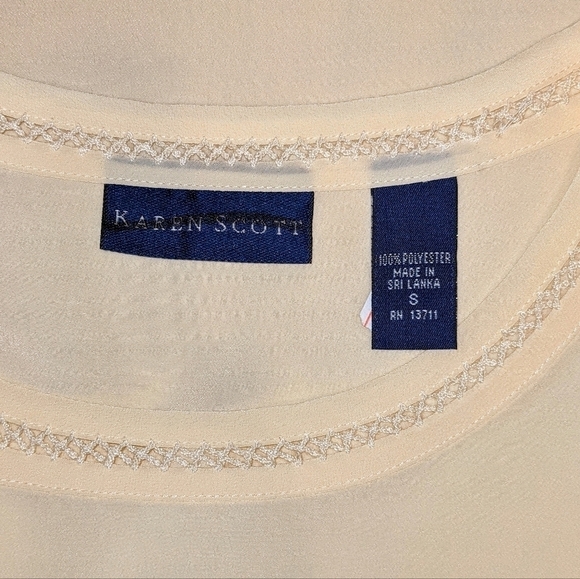 Light Yellow Lace Jewel Neckline Sleeveless Blouse Top NWT - Picture 2 of 4